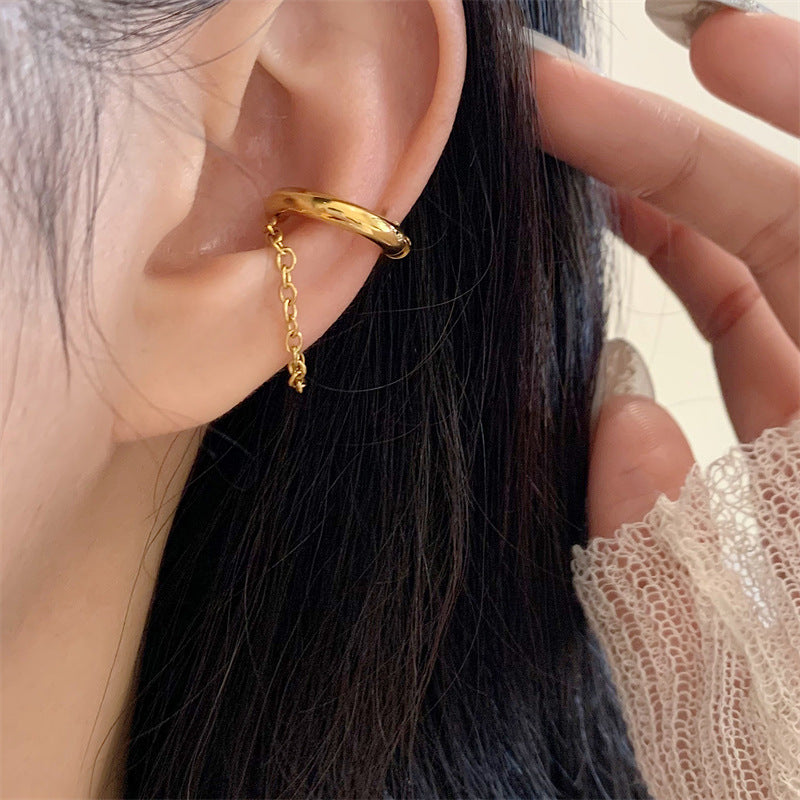 Alma Chain Ear Cuff