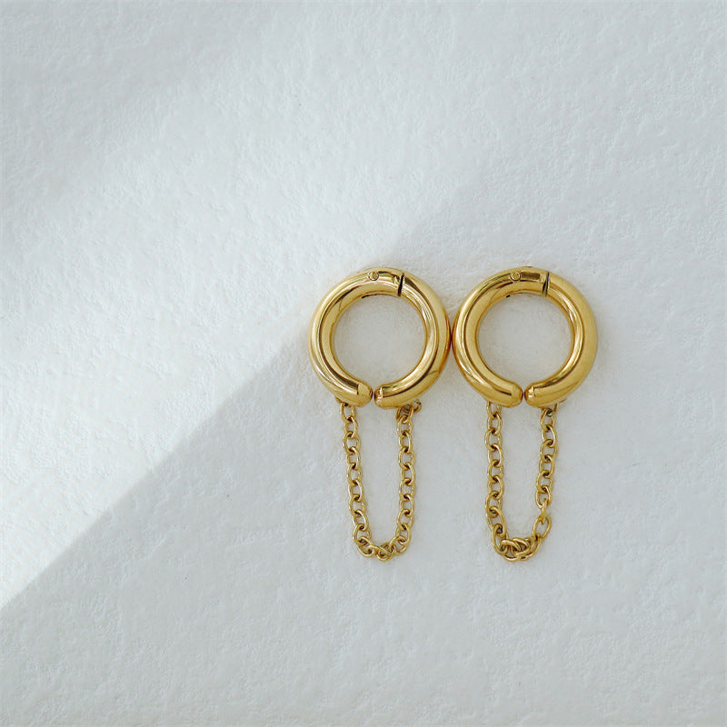 Alma Chain Ear Cuff